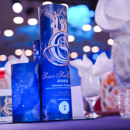 SSC Table arrangement blue with gold logo